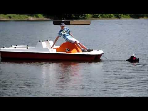 Schlepp mit einem Springer Tug Modellboot
